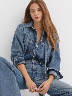 LOFT Denim Bow Blouse Authentic Vintage Mid Wash Jean Jacket Size Medium